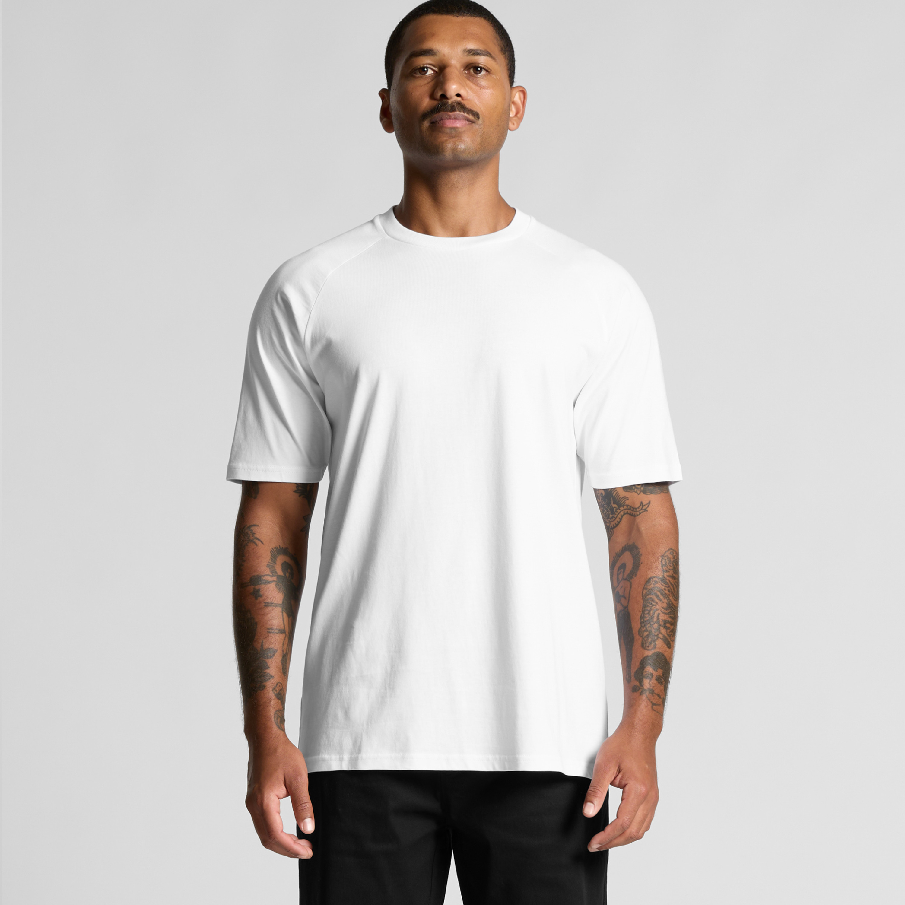 as colour MENS STAPLE RAGLAN TEE
