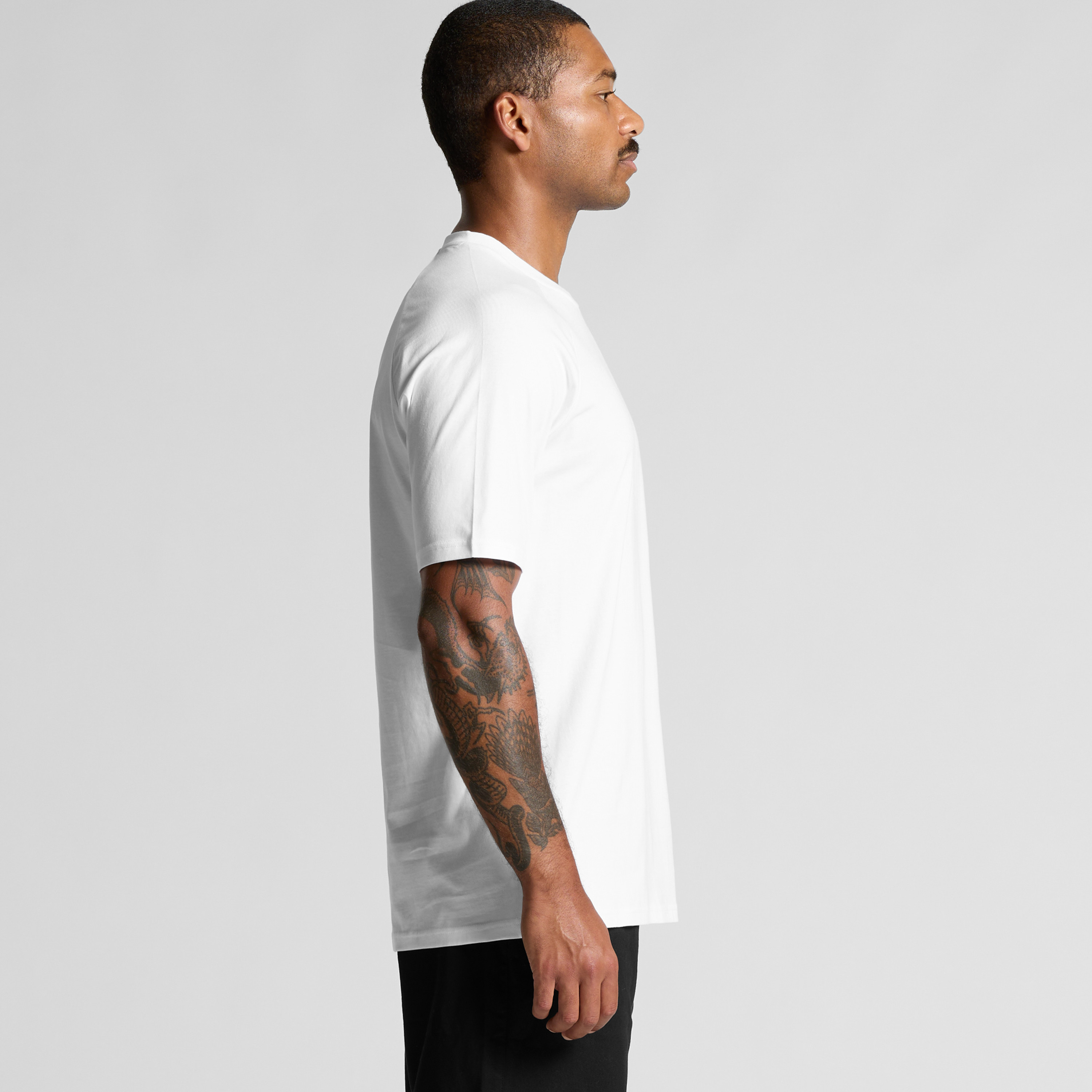as colour MENS STAPLE RAGLAN TEE