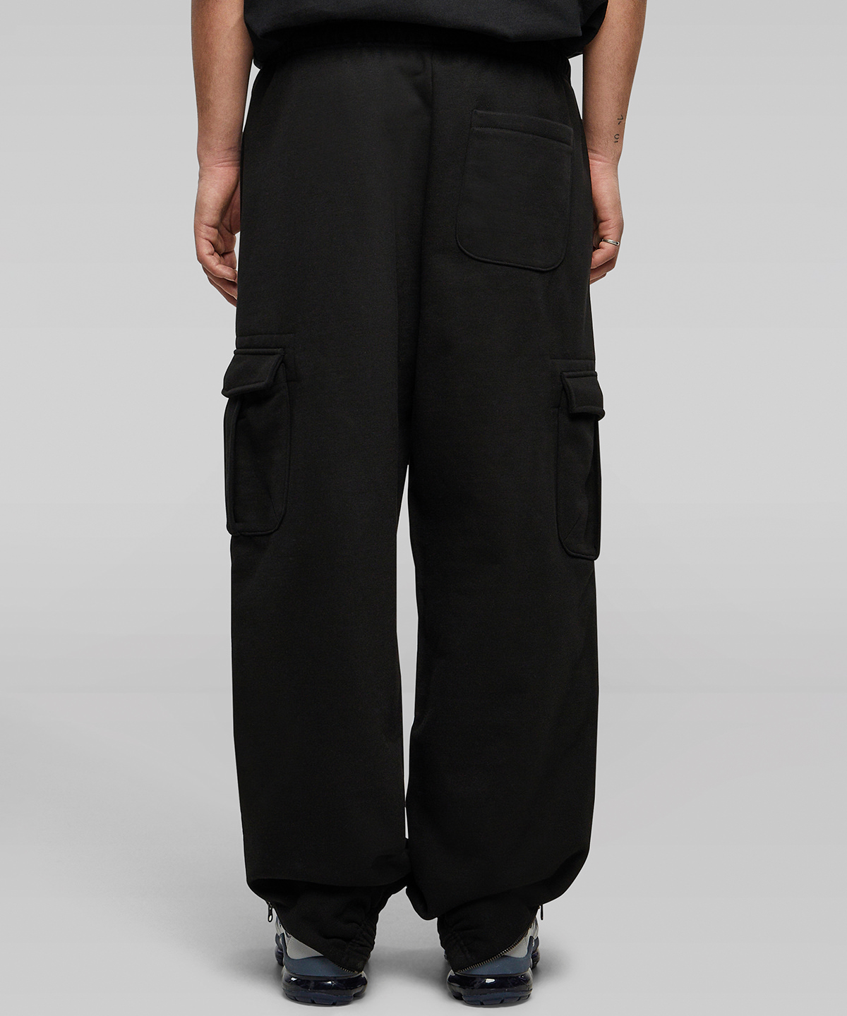 build your brand 90s cargo sweatpants