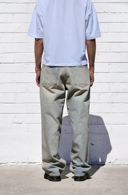 neo blue CREME BLEACH BAGGY JEANS